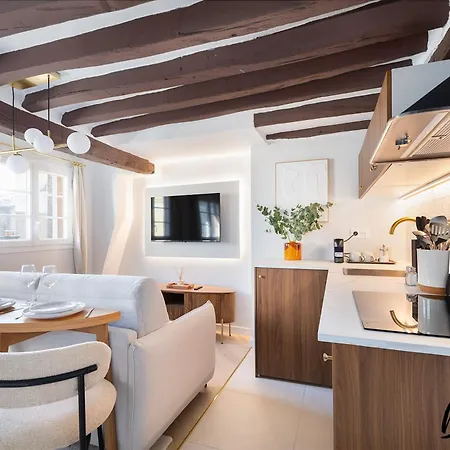 Super Designer One-bedroom - Marais - Free Parking * Paryż