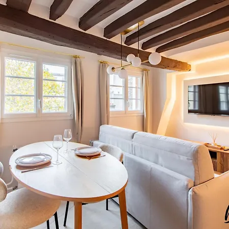 Super Designer One-bedroom - Marais - Free Parking Apartament