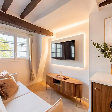 Super - Marais Designer One-bedroom - Free Parking Apartmán *