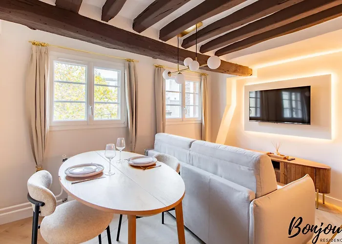 Super Designer One-bedroom - Marais - Free Parking 아파트