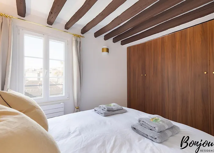 Super Designer One-bedroom - Marais - Free Parking 아파트