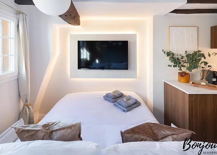 아파트 Super Designer One-bedroom - Marais - Free Parking