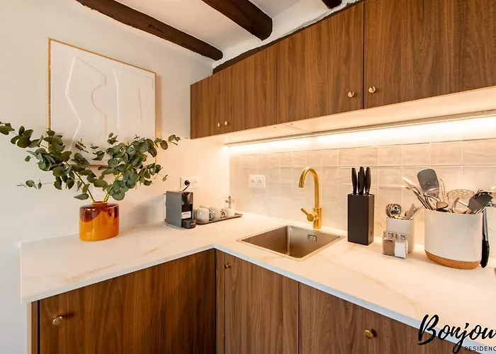 아파트 Super Designer One-bedroom - Marais - Free Parking
